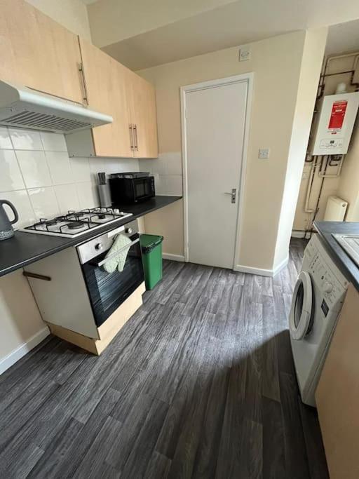 Flat 1, 67 Colwick Road Ng2 4Al Lejlighed Nottingham Eksteriør billede